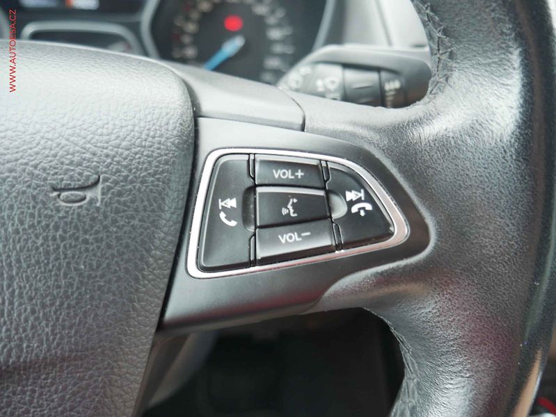 Ford Focus (2017) 1.5EB, Titanium, AT - fotka 14 z 15