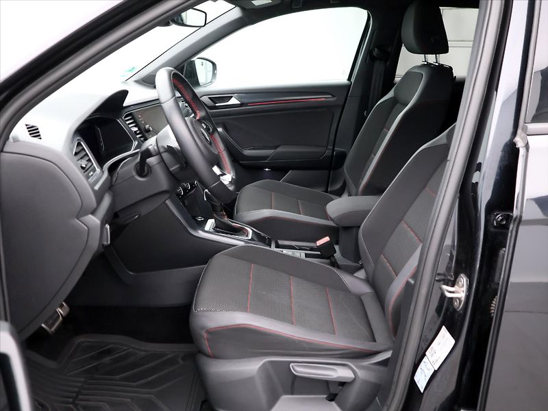 Volkswagen T-Roc 1,5 TSI 110kW DSG Sport LED - fotka 11 z 30