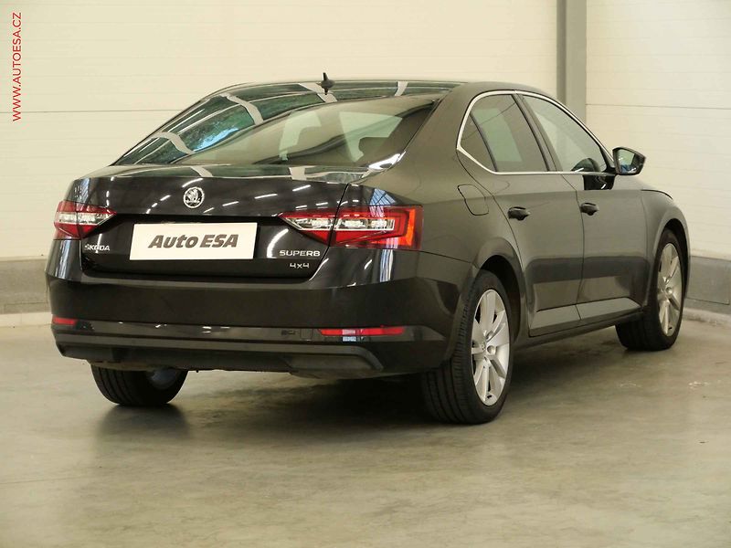 Škoda Superb (2019) 2.0TDi 4x4, 2.maj,ČR, Style - fotka 4 z 21