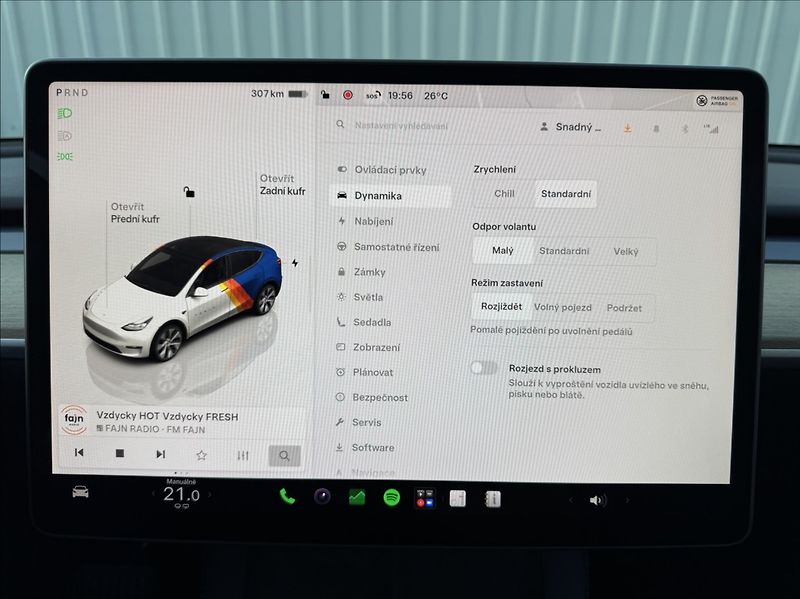 Tesla Model Y 0,0 RWD SoH 94% - fotka 32 z 50