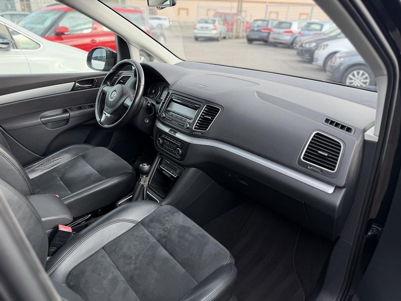 Volkswagen Sharan 2.0 TDi, 103kw, tažné  - fotka 9 z 21