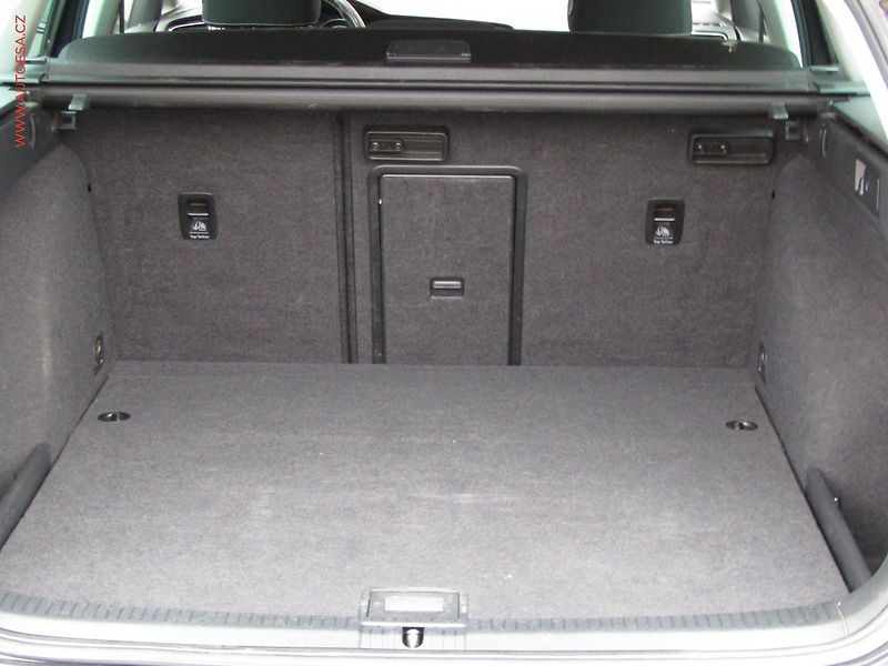 Volkswagen Golf (2014) 2.0 TDi, Klima - fotka 7 z 22