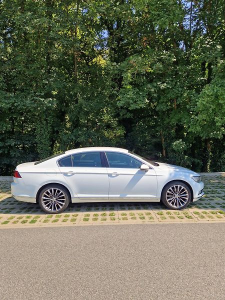 Volkswagen Passat (2016) B8 2.0TDi Highline 140kW - fotka 4 z 19