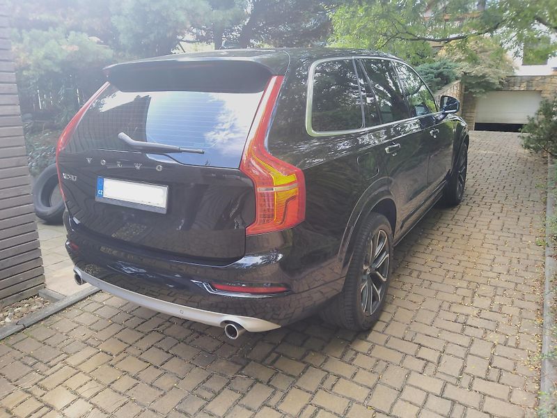Volvo XC90 (2015) Momentum 2.0 D5 AWD 165 kW - fotka 5 z 33