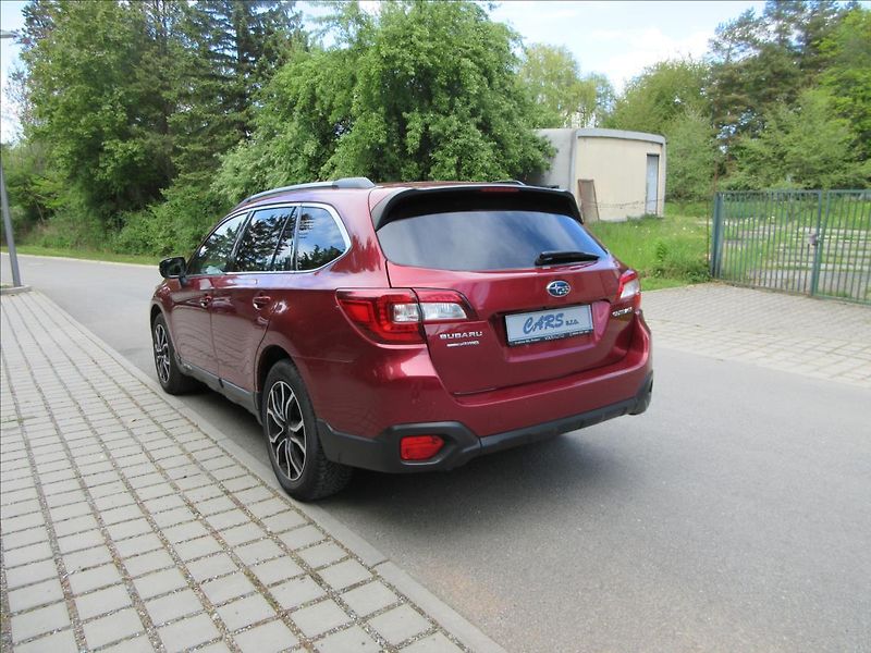 Subaru Outback 2,5 i Navi, Harman/kardon, Tou - fotka 7 z 38