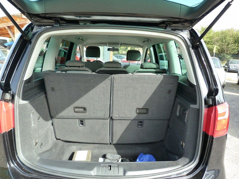 Seat Alhambra 2.0 Tdi - fotka 13 z 31