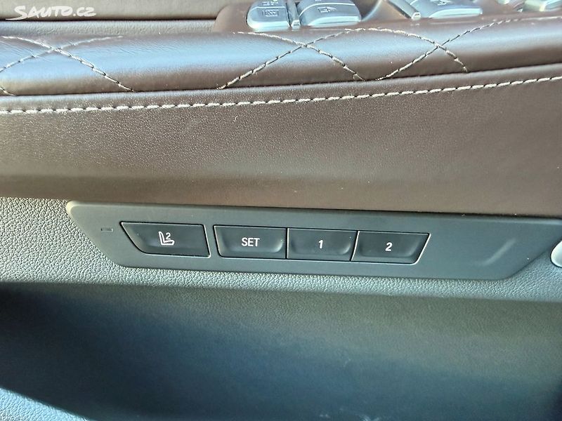 BMW Řada 7 730D koupeno v ČR DPH - fotka 23 z 50
