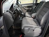 Volkswagen Touran (2007) 1.4 TSi, Klima - náhled 9