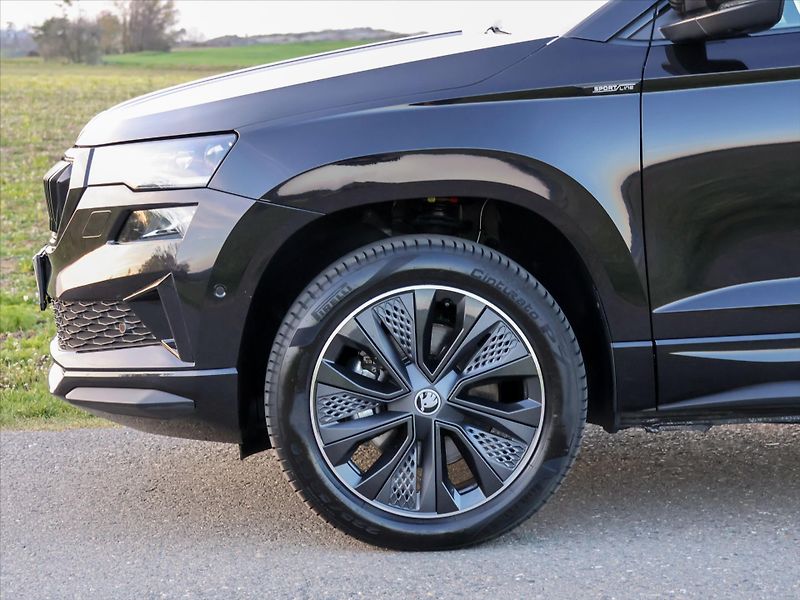 Škoda Karoq 2,0 TDI 4x4 DSG Sportline DPH - fotka 35 z 42