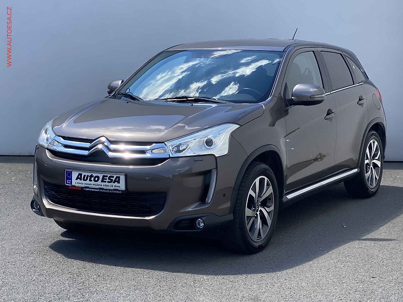 Citroën C4 Aircross (2017) 1.6 HDi, ShineShine - fotka 3 z 18