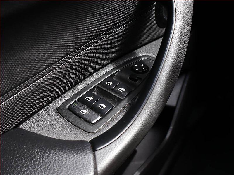 BMW X1 (2015) xDrive25d, 4X4, Automat - fotka 19 z 19