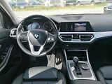 BMW Řada 3 (2020) 2.0 318D  A/T,Kůže,Ambient. - náhled 8