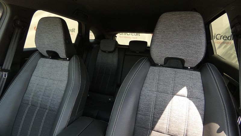 Renault Austral 1.3 MHEV 160 Techno - fotka 7 z 23