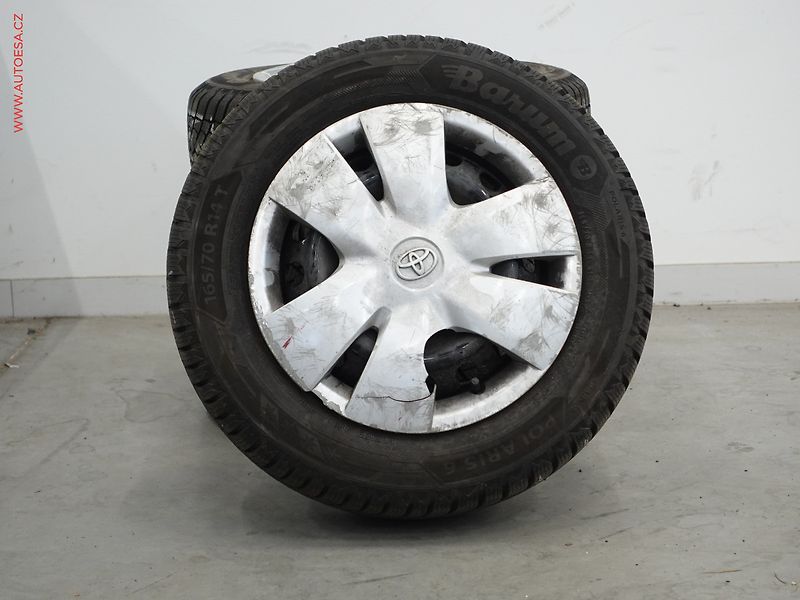 Toyota Yaris (2007) 1.1VVT-i, ČR, AC - fotka 17 z 17