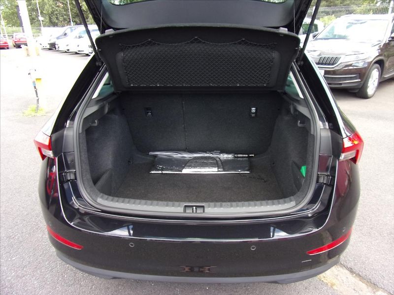 Škoda Scala 1,6 TDI AMB 85kW 1maj. odp.DPH - fotka 12 z 25