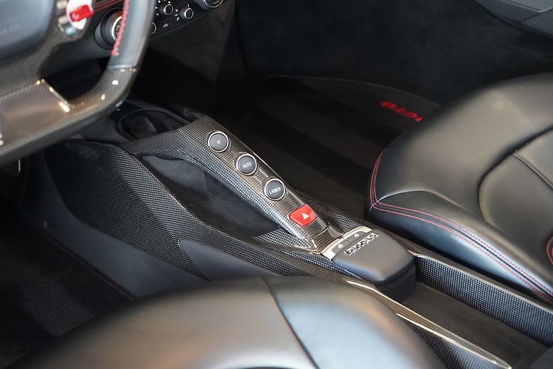 Ferrari 488 Lift/FullCarbon/Camera/Novitec - fotka 25 z 56
