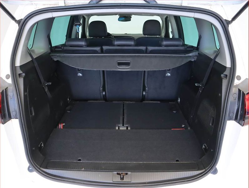 Opel Zafira (2019) 1.6 CDTI, 7 míst, Serv.kniha - fotka 14 z 19