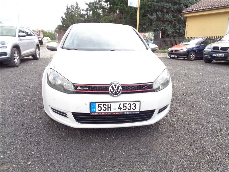 Volkswagen Golf 1,4 - fotka 2 z 13