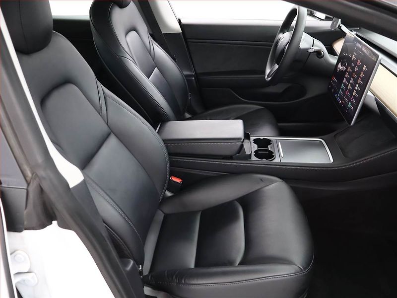 Tesla Model 3 (2020) Long Range 4WD 74kWh, SoH 90% - fotka 7 z 22