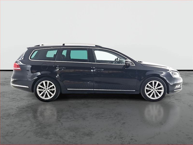 Volkswagen Passat (2012) 2.0 TDI, Automat, Navi - fotka 6 z 20
