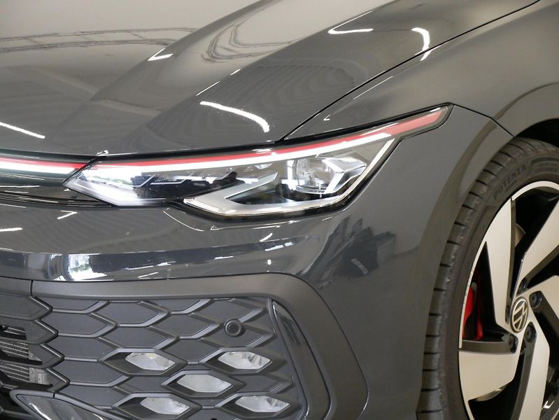 Volkswagen Golf - fotka 9 z 28