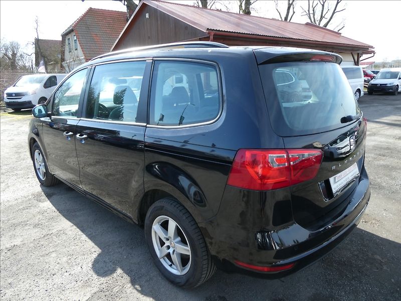 Seat Alhambra 2,0 TDi 103kW 7.míst, serviska - fotka 6 z 39