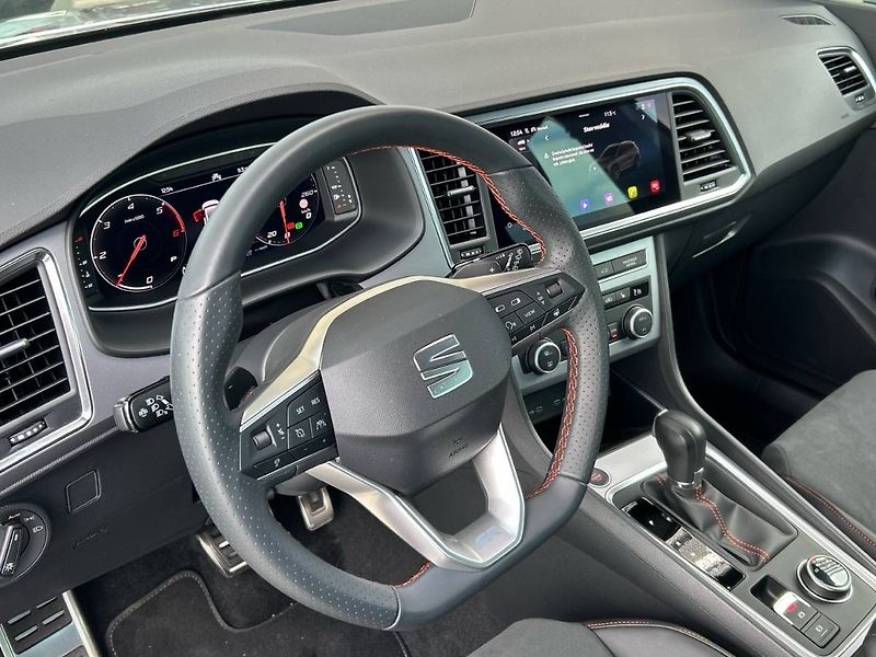 Seat Ateca (2023) 2.0 TDI 7DSG Black Edition FR - fotka 17 z 34