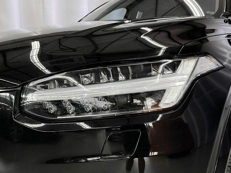 Volvo XC90 B5 AWD INSCRIPTION, HIGH BEAM, - fotka 8 z 28