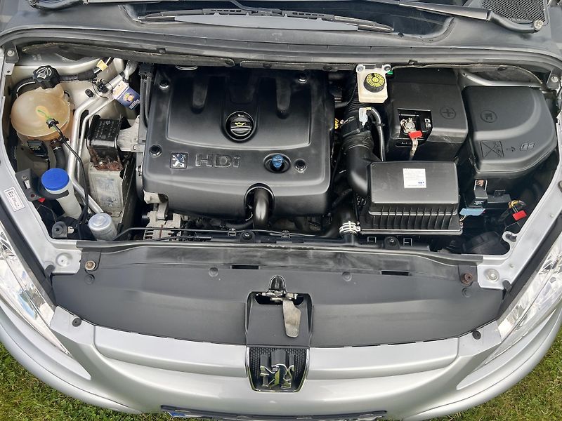 Peugeot 307 2.0HDI 66KW,PANORAMA,TZ,1MAJDR - fotka 43 z 46