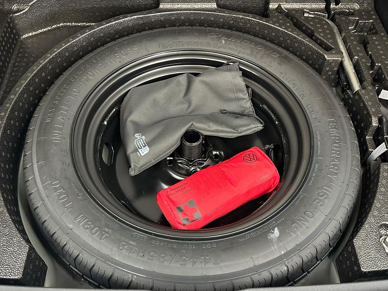 Volkswagen Tiguan Life - fotka 29 z 31