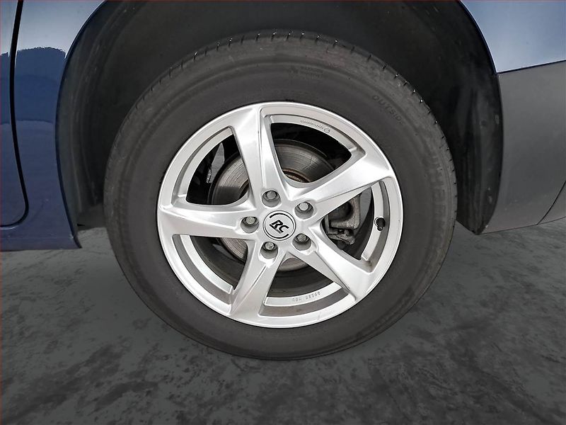Citroën Berlingo (2020) Feel 1.2 PureTech, 5Míst, ČR - fotka 15 z 16