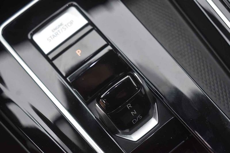 Volkswagen Golf eHybrid je ideální volbou pro ty, kteří po většinu roku jezdí často a na vzdálenosti do sta kilometrů
