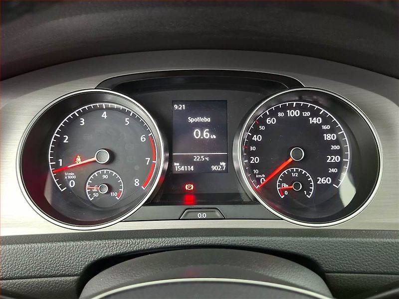 Volkswagen Golf (2014) 1.2 TSI, Tempomat - fotka 11 z 14