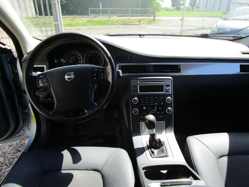 Volvo V70 - fotka 10 z 17