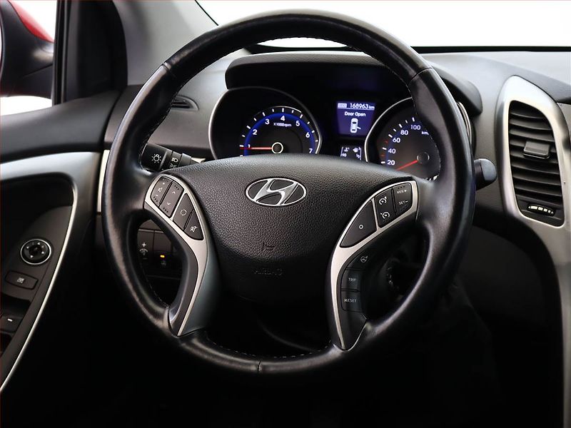 Hyundai i30 (2013) 1.4 CVVT, ČR,1.maj, Serv.kniha - fotka 13 z 15