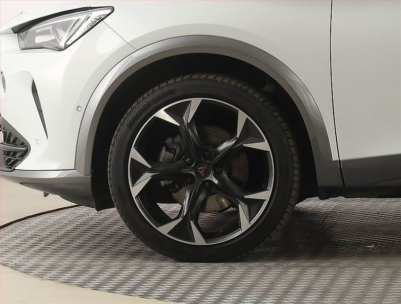 Cupra Formentor (2022) 1.5 TSI - fotka 15 z 28