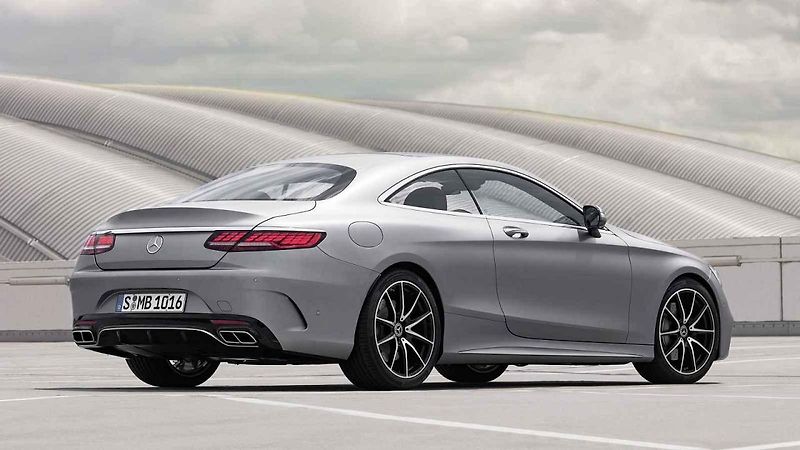 Mercedes-Benz třídy S Kabriolet.