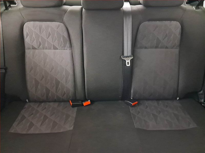 Citroën C-Elysée (2018) 1.2 PureTech, ČR,1.maj - fotka 10 z 16