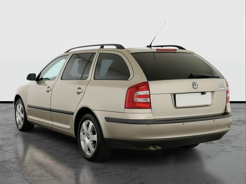 Škoda Octavia (2006) 2.0 TDI, po STK, jezdí výborně - fotka 4 z 17