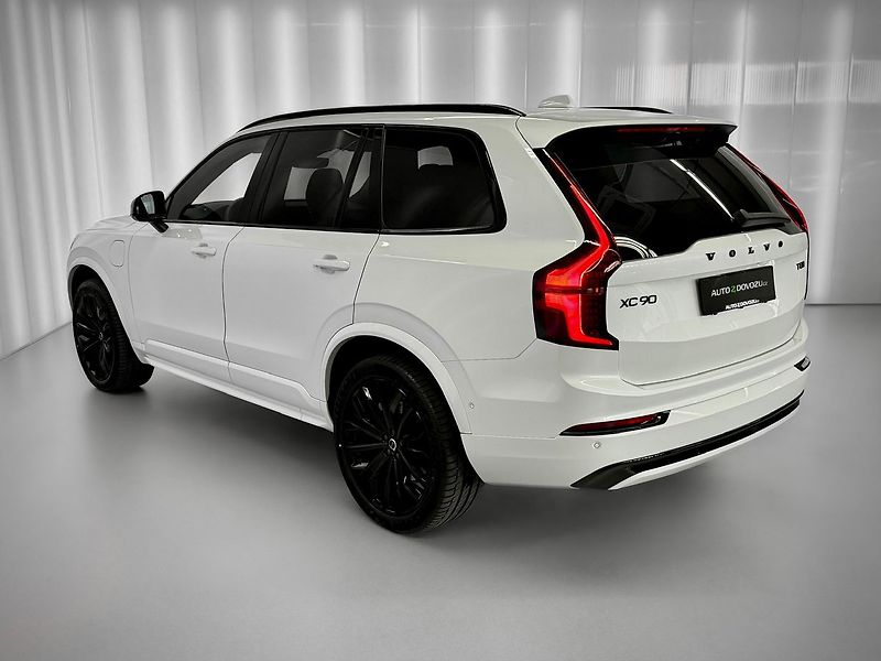 Volvo XC90 (2026) T8 AWD BLACK EDITION ULTRA, VZ - fotka 4 z 35