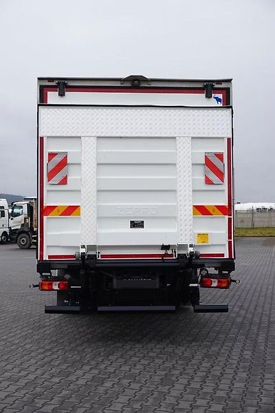 Mercedes-Benz Actros (2019) 2553 6x2 chlaďák + HČ EURO 6 - fotka 10 z 19