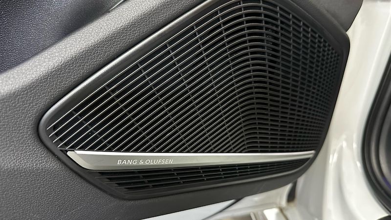Audi RS 4 HOMOLOGOVANÝ VÝFUK REMUS - fotka 60 z 64