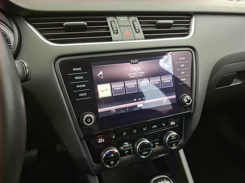 Škoda Octavia (2018) Style 1.5 TSI, Automat, ČR - fotka 12 z 19
