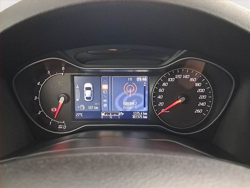 Ford Mondeo (2012) 2.0 TDCi, Vyhř. sedaček - fotka 11 z 18