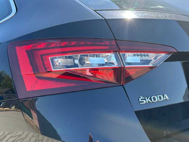 Škoda Superb (2018) Combi 2.0 TDI Style - fotka 17 z 33
