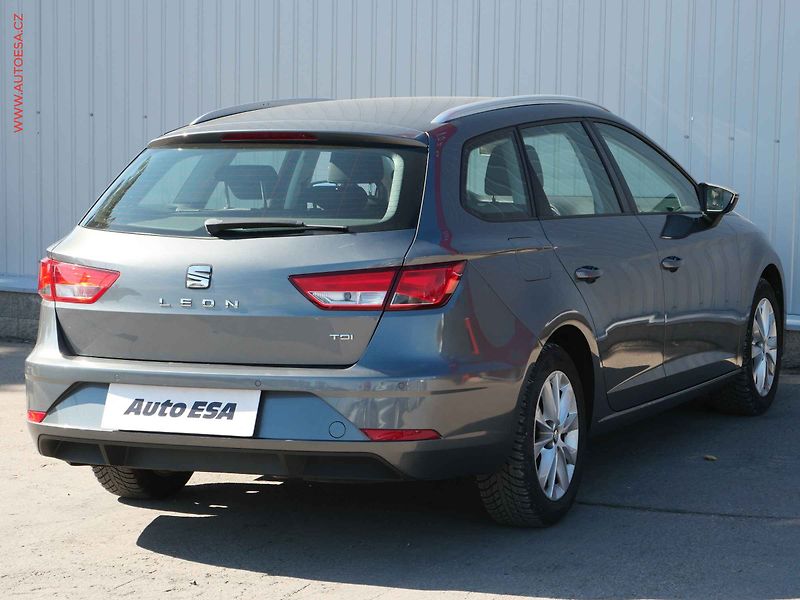 Seat Leon (2017) 1.6 TDi, Style, navi - fotka 4 z 20