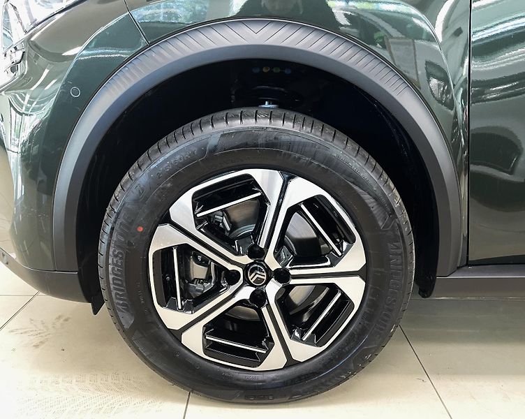 Citroën C3 Aircross (2026) MAX Hybrid 145k Aut 7 míst - fotka 23 z 25