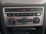 Volkswagen Golf Sportsvan (2015) 1.2 TSI, Xenony, Tempomat - náhled 15