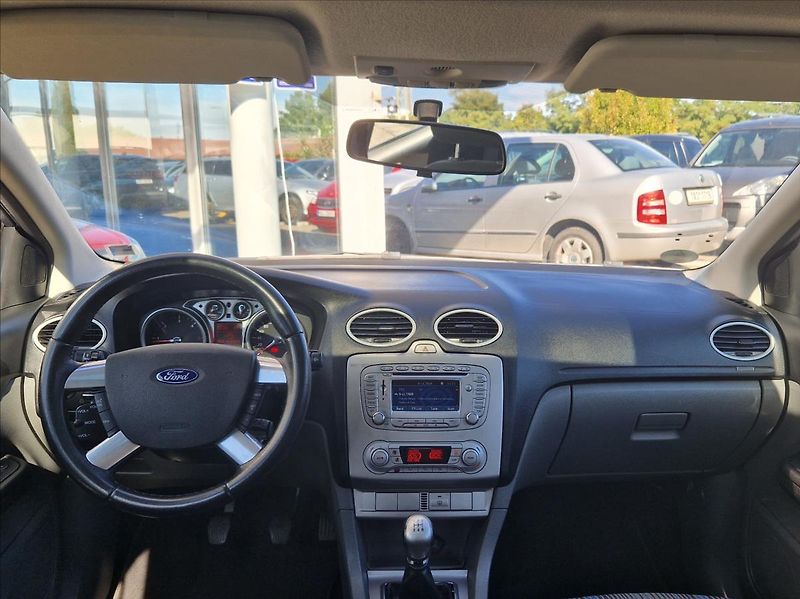 Ford Focus 1,6 TDCi NOVÉ TURBO+OLEJ TAŽNÉ - fotka 17 z 37