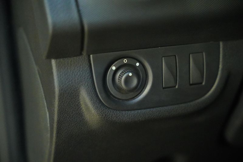Dacia Logan - fotka 13 z 21